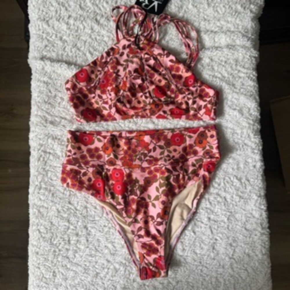 Venice Rani Swimwear Pink Floral Halter Top Two Piece Bikini Medium NWT